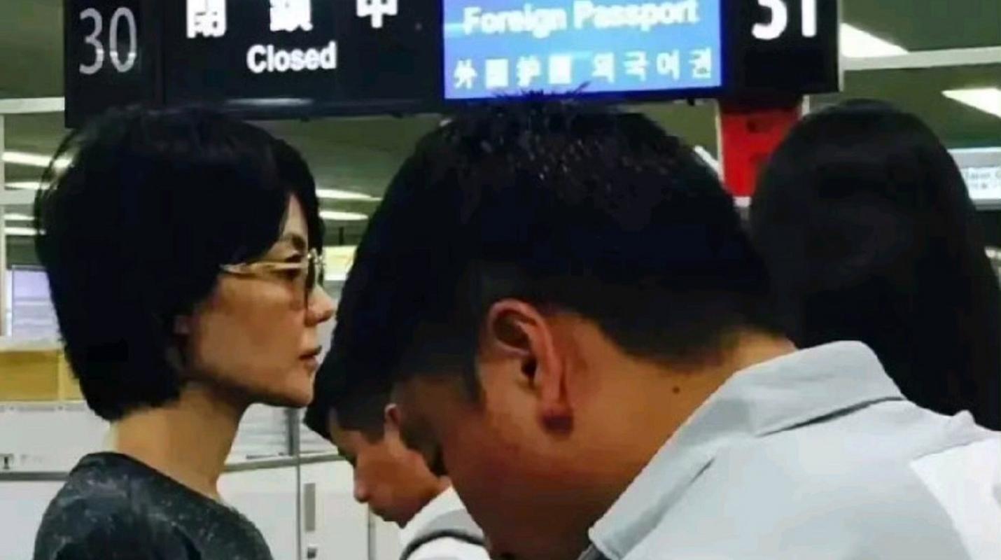 澳门科技大学金融科技硕士和日本偶遇王菲谢霆锋与日本偶遇王菲谢霆锋视频