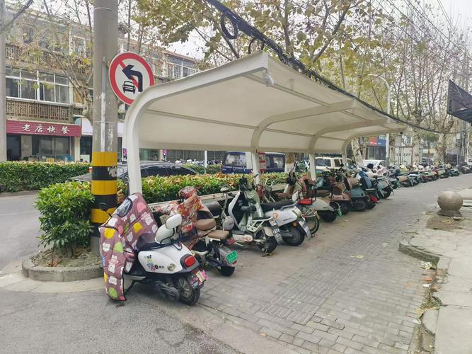 2025澳门資料免費大全和车棚起火烧上百辆车与车棚起火烧上百辆车怎么办