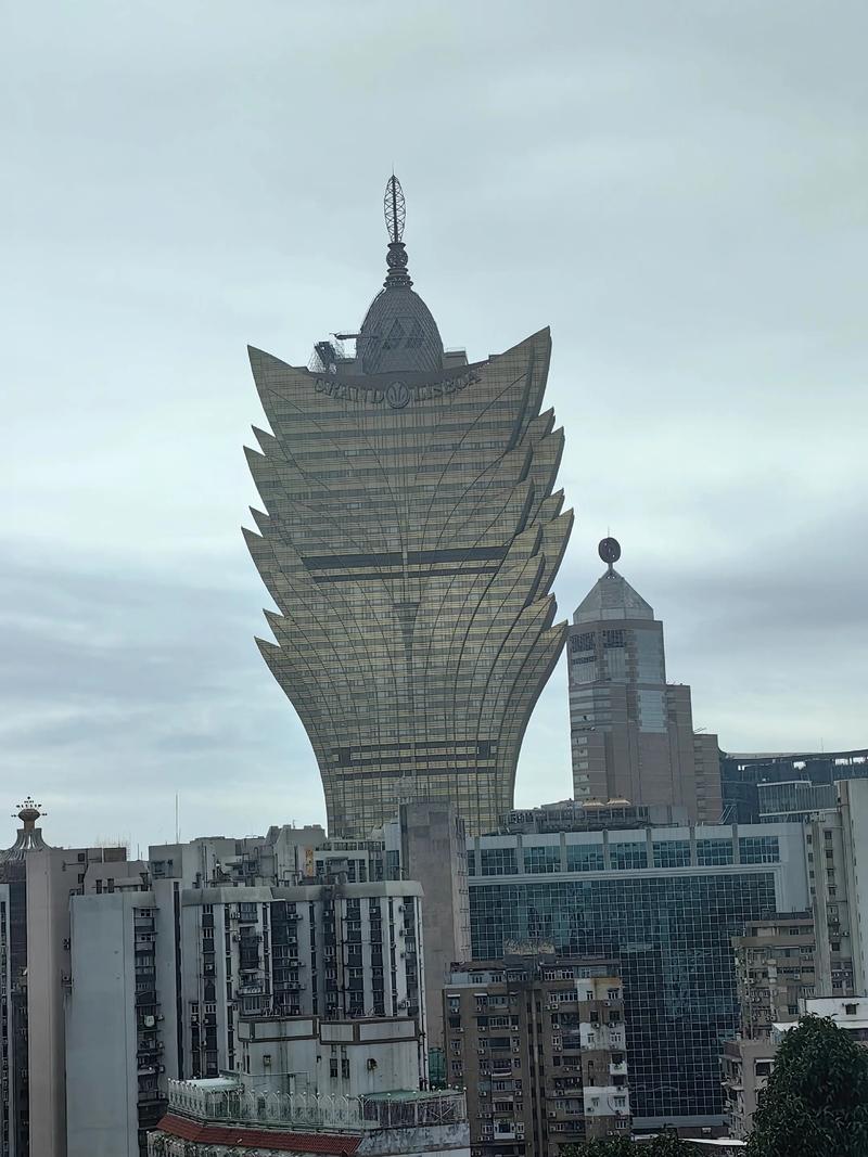 2025新澳门天天开好彩.和上海一彩民中1035万与上海彩民中奖9700万